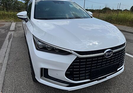 BYD TANG 86kWh Flagship Flagship