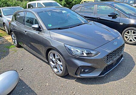 Ford Focus Lim. ST 2.0d NAVI,KAMERA,KLIMAAUTOM,SH