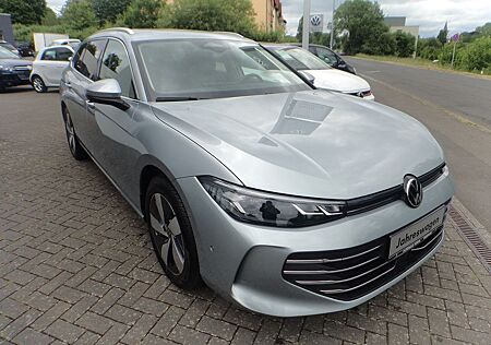 VW Passat Variant Volkswagen 1.5 eTSI 110 kW Business AHK