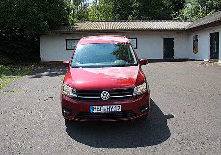 VW Caddy Volkswagen 2,0TDI mit Rollstuhlrampe
