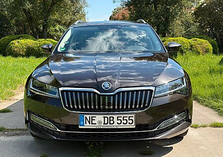 Skoda Superb 140 kWt/Matrix/Columbus
