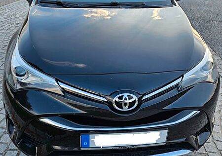 Toyota Avensis Team D T. Sports #PDC#Kamera#SHZ#LED#NAVI#ALU
