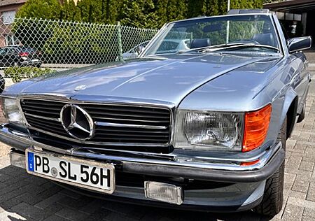 Mercedes-Benz SL 560