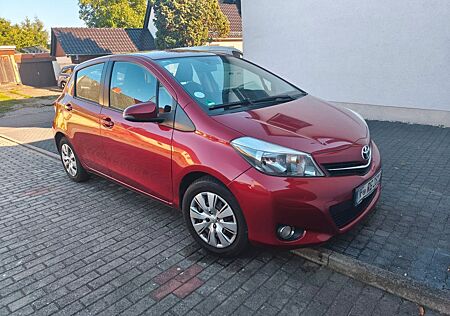 Toyota Yaris 1,33-l-Dual-VVT-i Life Life