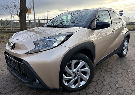 Toyota Aygo (X) Pulse*KLIMAAUT.*RCAM*KEYLESS*LANEASSIST*