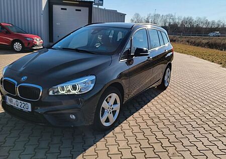 BMW 2er 220d Gran Tourer 7Sitzer Panoramadach