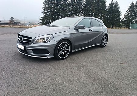 Mercedes-Benz A 180 AMG Line / Pano / Harman/Kardon / VOLL