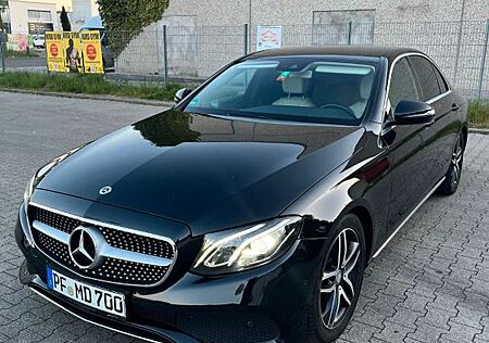 Mercedes-Benz E 200 Autom. -