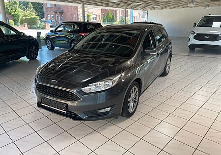 Ford Focus Turnier Business Zahnriemen neu/Ahk/Allw.