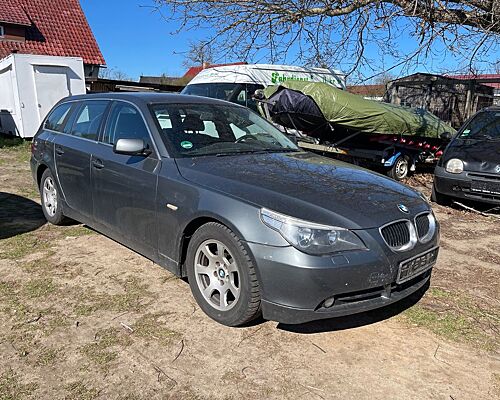 BMW 523i A touring"AUTOMATIK"NAVI"LEDER"KLIMA"