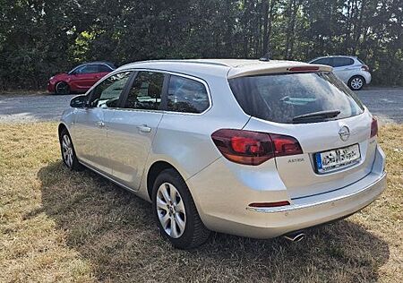 Opel Astra Sports Tourer 1.4 Turbo Exklusiv 103 A...