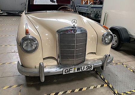 Mercedes-Benz 220 S Ponton Carbrio Restaurationsobjekt