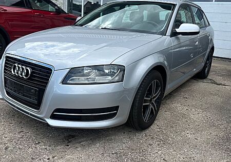 Audi A3 Sportback 1.6 Attraction **Automatik**