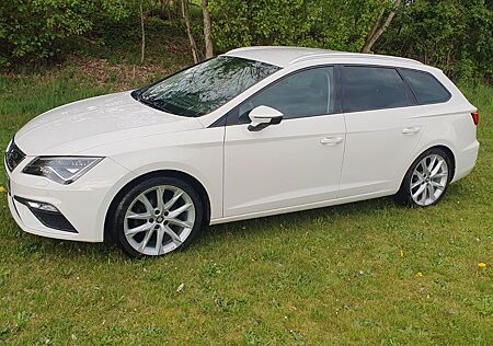 Seat Leon ST FR 1.4 TSI ACT DSG 110kW Start&Stop weiß
