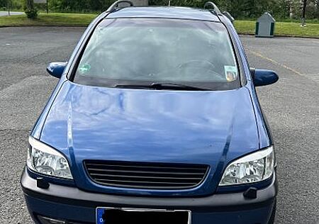 Opel Zafira 2.2 16V Elegance Elegance
