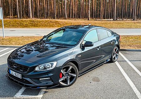 Volvo S60 II R-Design