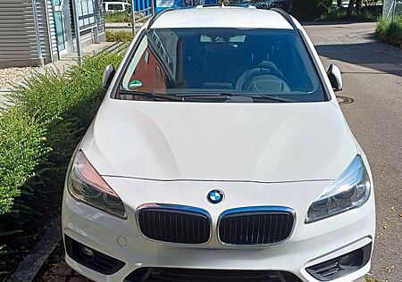 BMW 2er 220 Active Tourer 220d xDrive Advantage