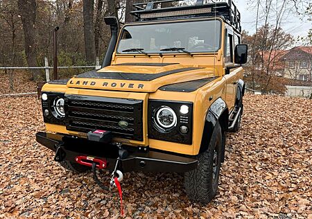 Land Rover Defender 90