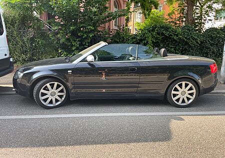 Audi A4 2.4 V6 Cabriolet - Automatik Vollausstattung