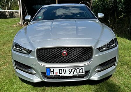 Jaguar XE 20d 180PS AWD R-Sport Automatik R-Sport