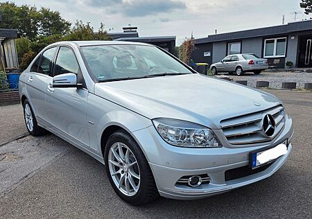 Mercedes-Benz C 180 AVANTGARDE Navi Elekt Sitze BlueEfficiency