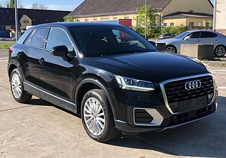 Audi Q2 design Sport 1,6TDI *LED+MMi+Euro6*