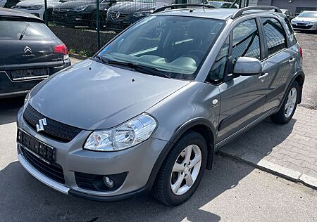 Suzuki SX4 1.9 DDiS 4WD ALLRAD 4x4*NAVI*KEYLESS*1.HAND*