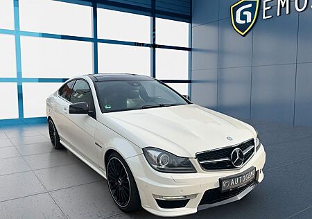 Mercedes-Benz C 63 AMG Performance DRIVERS SOUND PANO TEMP SHZ