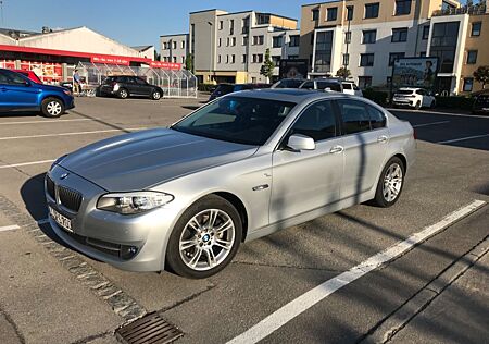 BMW 523i - Schaltgetriebe, M-Felgen, Scheckheft