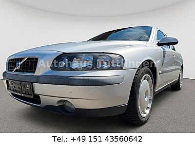 Volvo S60 2.4 Comfort*ROSTFREI*TÜV NEU*RENTNER*