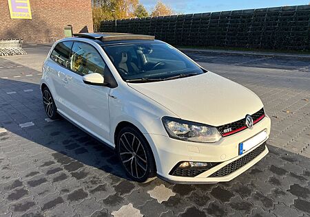 VW Polo Volkswagen 1.8 TSI GTI DSG PANO SHZ PDC