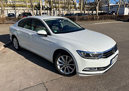 VW Passat Volkswagen 2.0 TDI SCR DSG Highline Highline