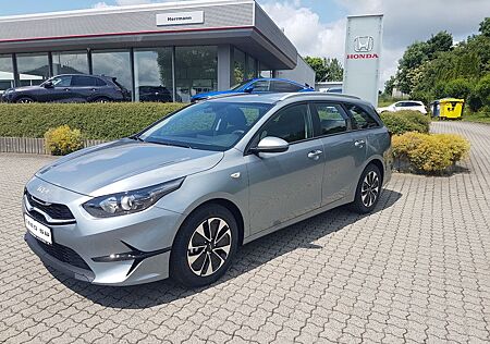 Kia Cee'd Ceed SW 1.5 T-GDI KLIMA NAVI CONNECT KAMERA