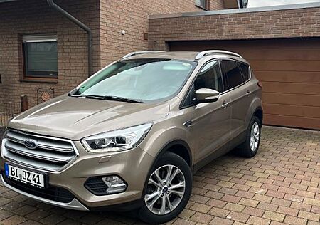 Ford Kuga 2,0 TDCi 4x4 AHK, 1.Hand