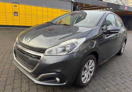 Peugeot 208 Active Navigation/ Klima/ PDC/