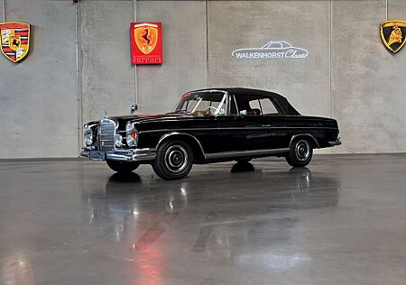 Mercedes-Benz 300 SE Cabrio