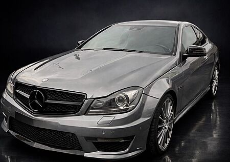 Mercedes-Benz C 63 AMG Coupe Eu Model Händler / Export