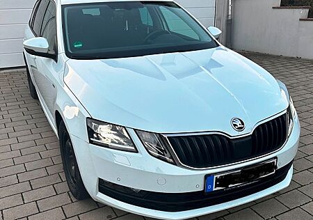 Skoda Octavia 2.0 TDI DSG Combi CLEVER/LED/AHK/TEMP