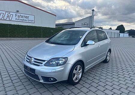 VW Golf Volkswagen Plus V United