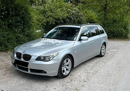BMW 530i A touring -