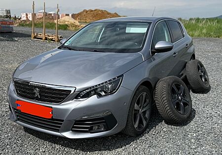 Peugeot 308 ALLURE PURETECH 130 8 FACH BEREIFT NAVI