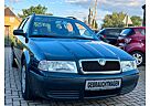 Skoda Octavia 1.6 Combi Tour TÜV/AU NEU ( 1Hand )