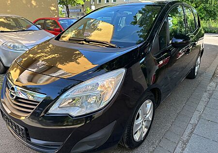 Opel Meriva B Edition TÜV 05/2026