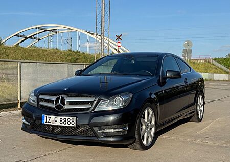 Mercedes-Benz C 250 Sport Coupé Autom. Sport