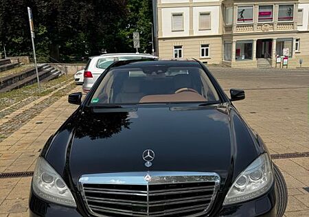 Mercedes-Benz S 400 HYBRID L - mit überholtem Motor 68Tkm