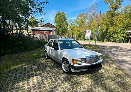 Mercedes-Benz 190