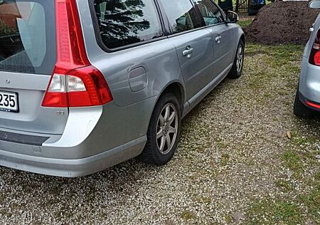 Volvo V70 2.0 -