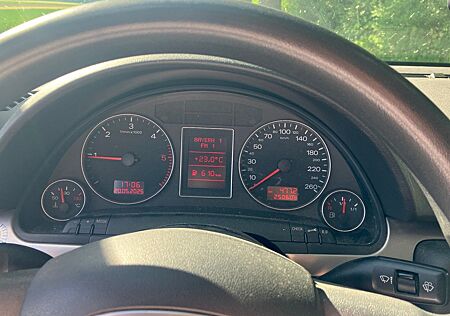 Audi A4 2.0 TDI -
