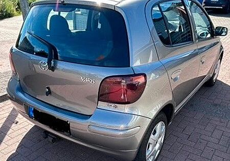 Toyota Yaris 1.4 D-4D - | 2. Hand | AHK | rostfrei