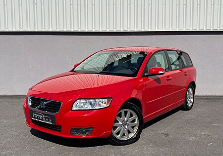 Volvo V50 Kombi 1.6 Summum *SHZ*KLIMA*TÜV*